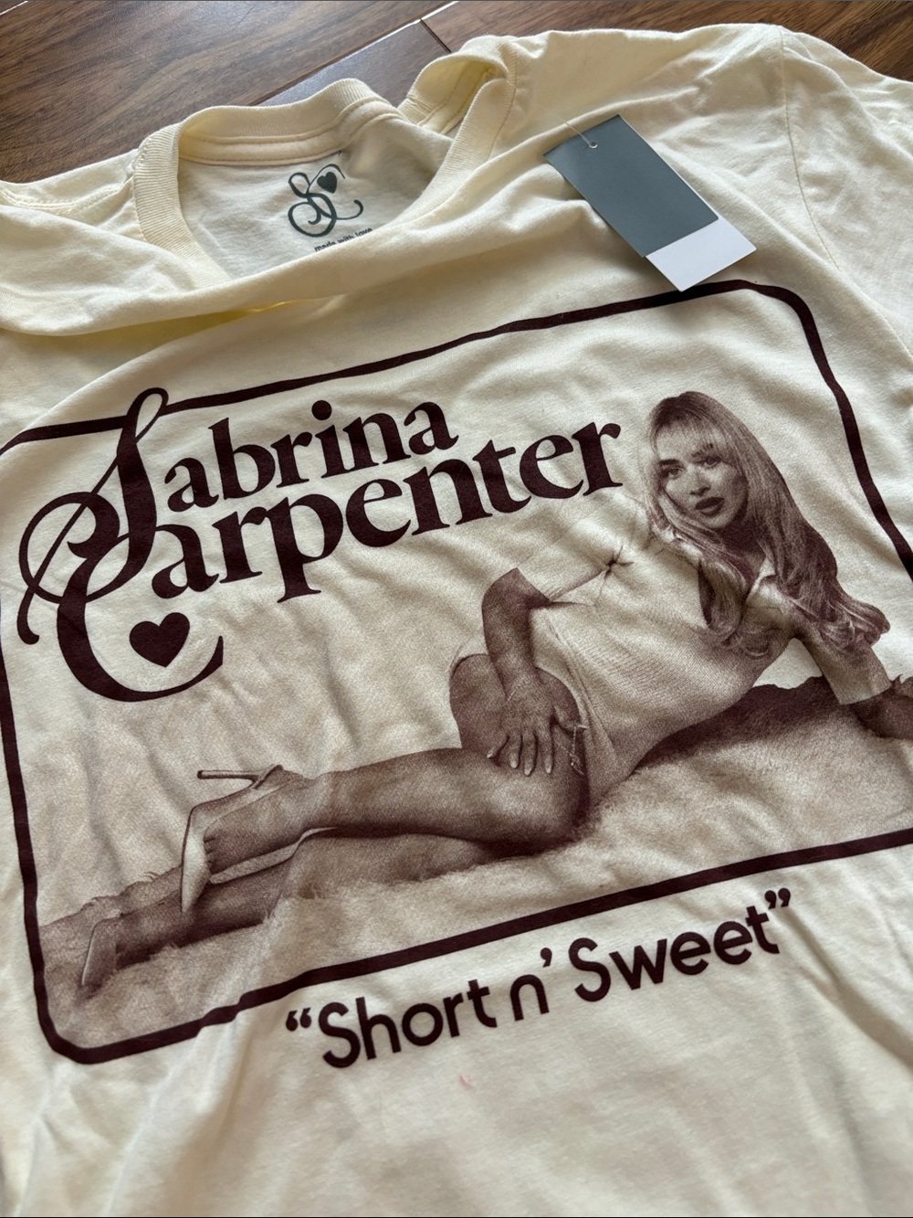 Sabrina Carpenter "Short n' Sweet" Graphic Tee - Cream with Maroon Print - Picture 3 of 4